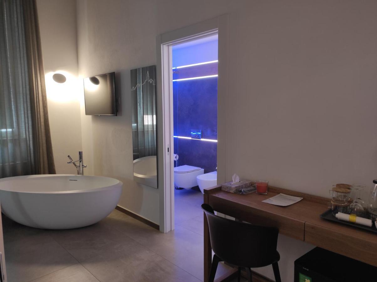 La Lupa Hotel มาเตรา ภายนอก รูปภาพ