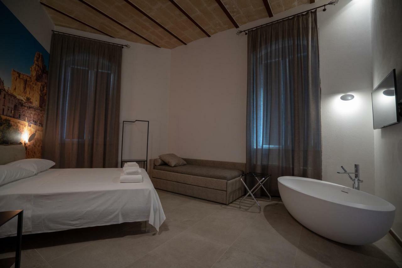 La Lupa Hotel มาเตรา ภายนอก รูปภาพ